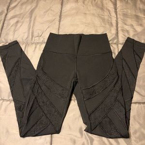 Lululemon high waisted Wunder under leggings